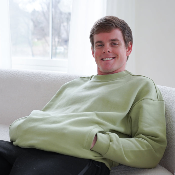 Essential 100% Cotton Crewneck w/Pocket